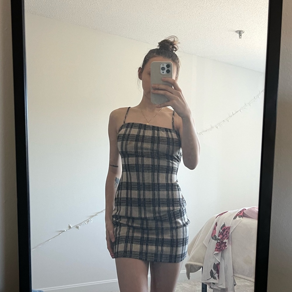 Plaid brown mini body con dress